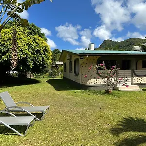 88 Days Self Catering Holidays & Baie Lazare (Mahe)