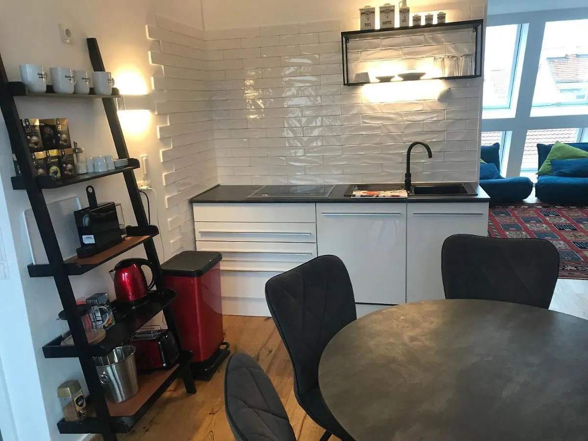 Apartment Skysuite Holiday Home Wien
