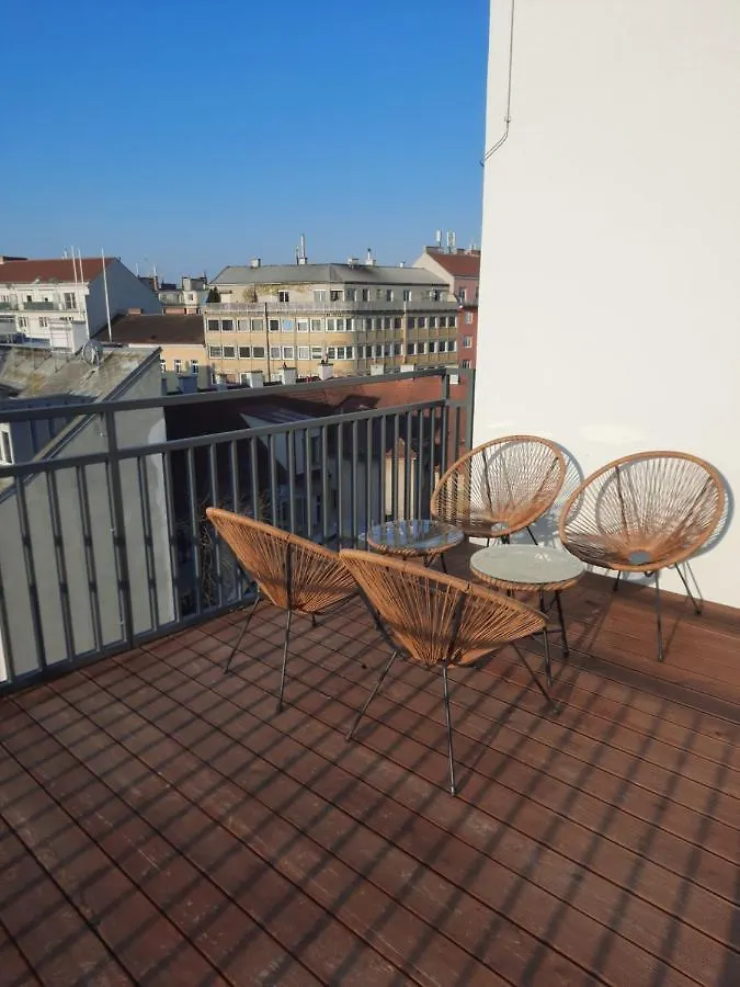 Skysuite Holiday Home Wien