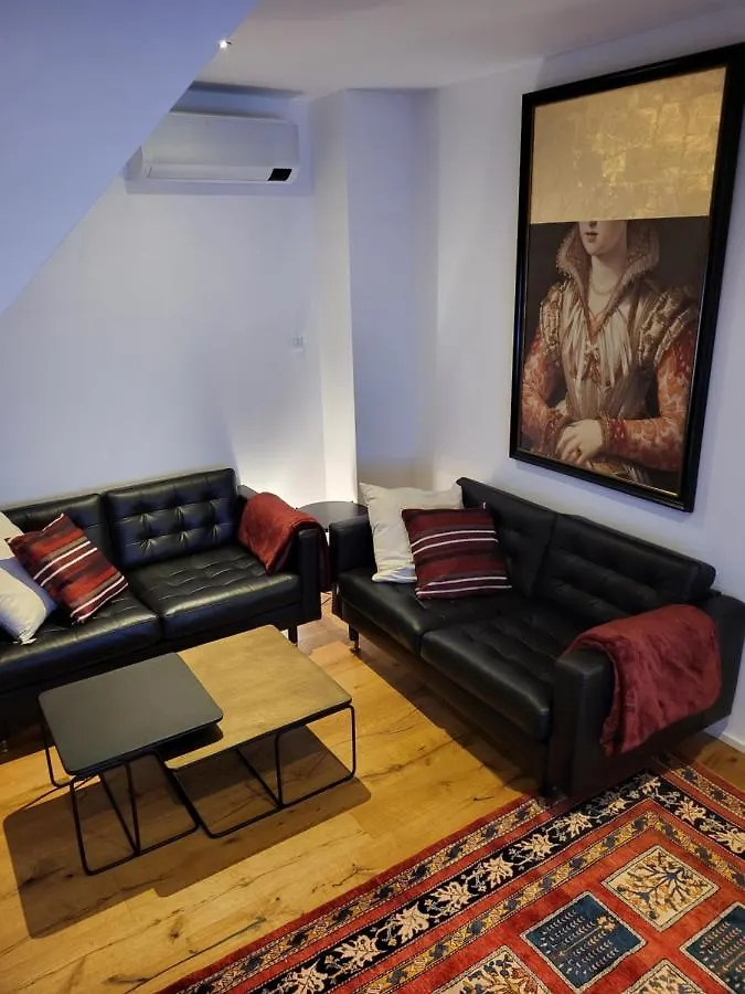 Skysuite Holiday Home Wien Apartment